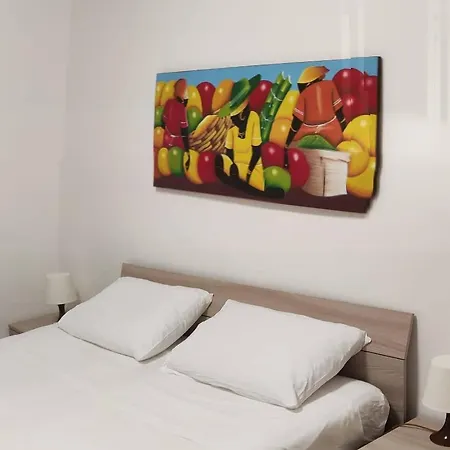 A 50mt Dal Policlinico Con Wifi E Aria Condizionata Apartamento Bari