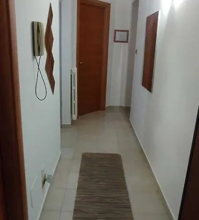 Apartment A 50mt Dal Policlinico Con Wifi E Aria Condizionata